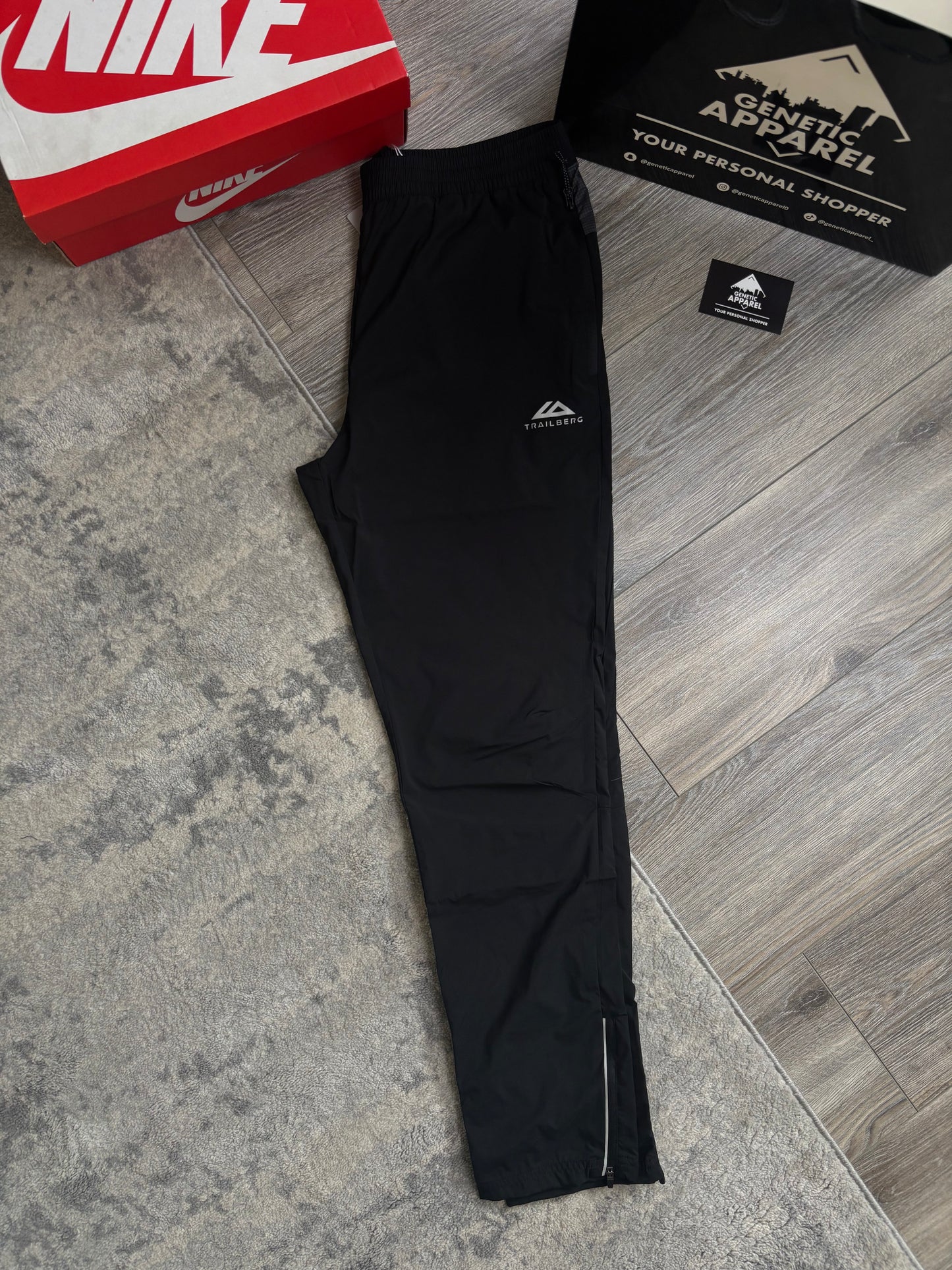 Trailberg Surge Tracksuit - ‘ Red / Black ‘