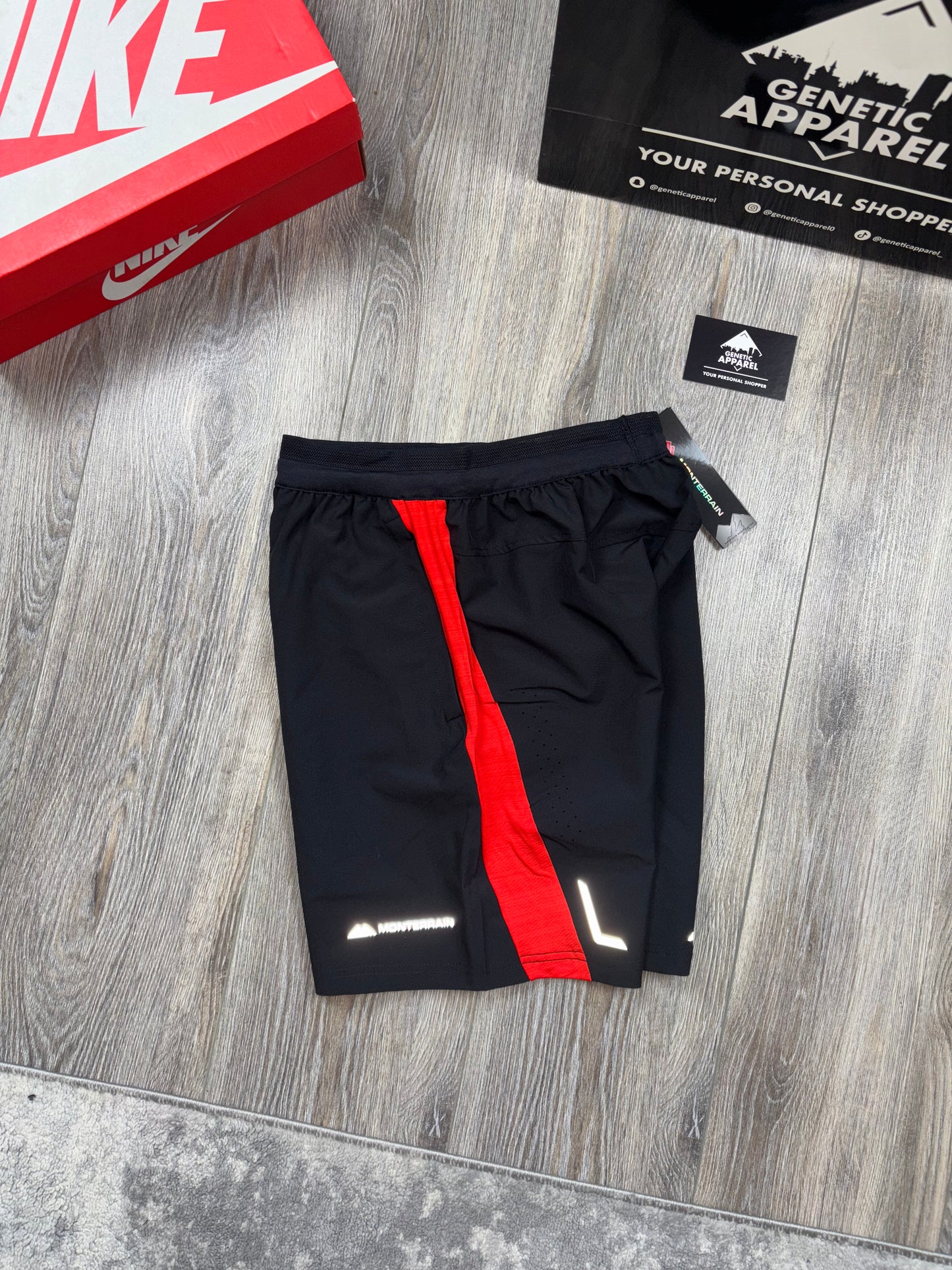 Monterrain Lyder Set - ‘Black/Red’