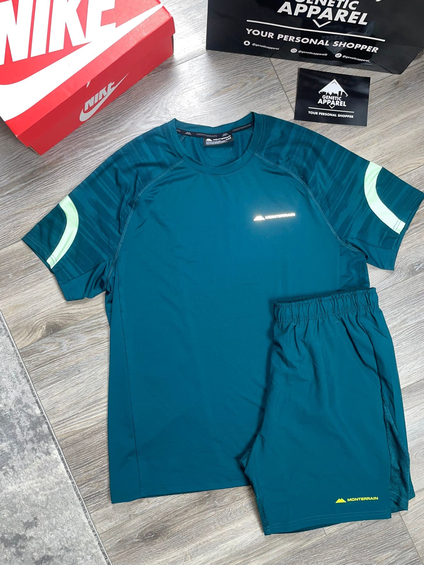 Monterrain Two-Piece Set - ‘Vapour Green’